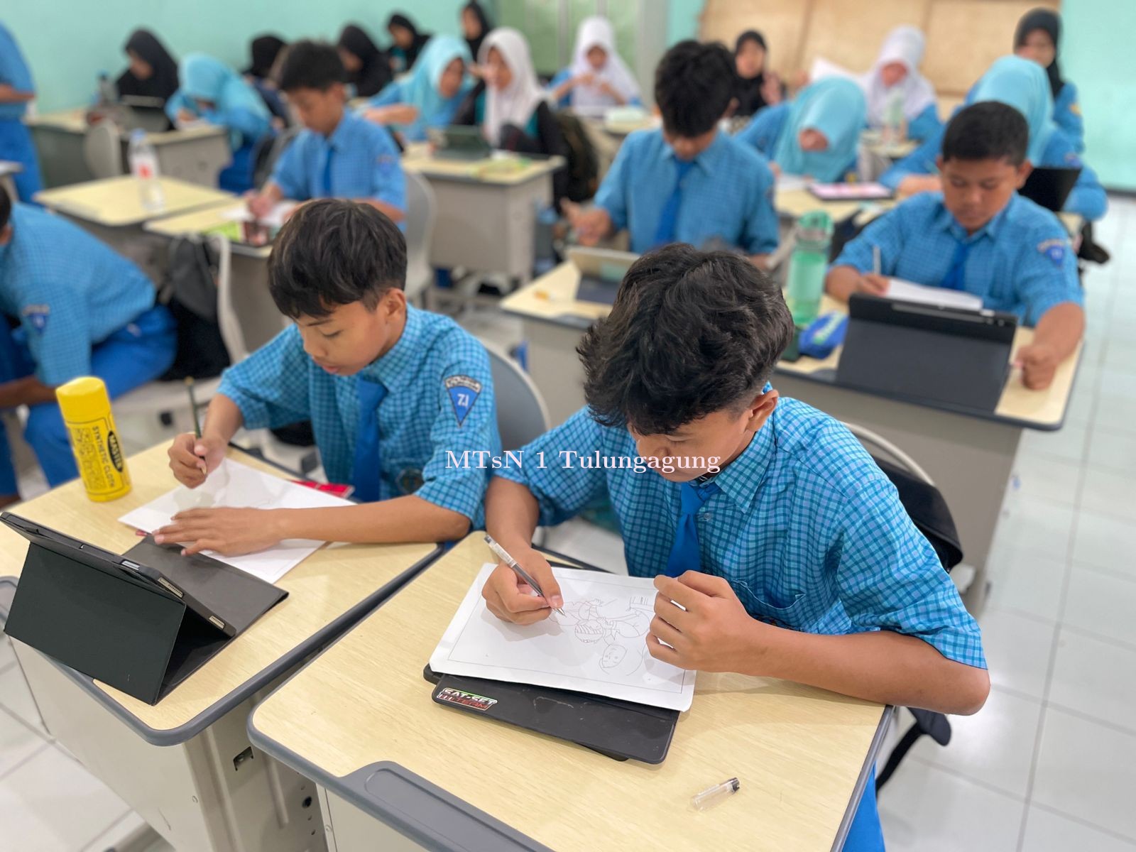 Bikin Gelaran Lomba Menggambar, Diikuti Seluruh Siswa Matsaneta One